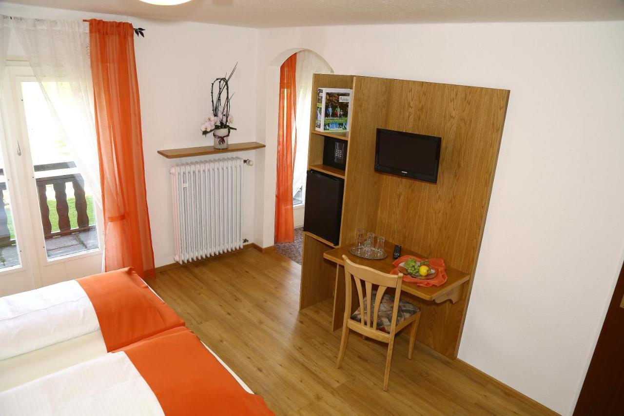 Schönwalde Landhotel Garni Schweizerhaus מראה חיצוני תמונה